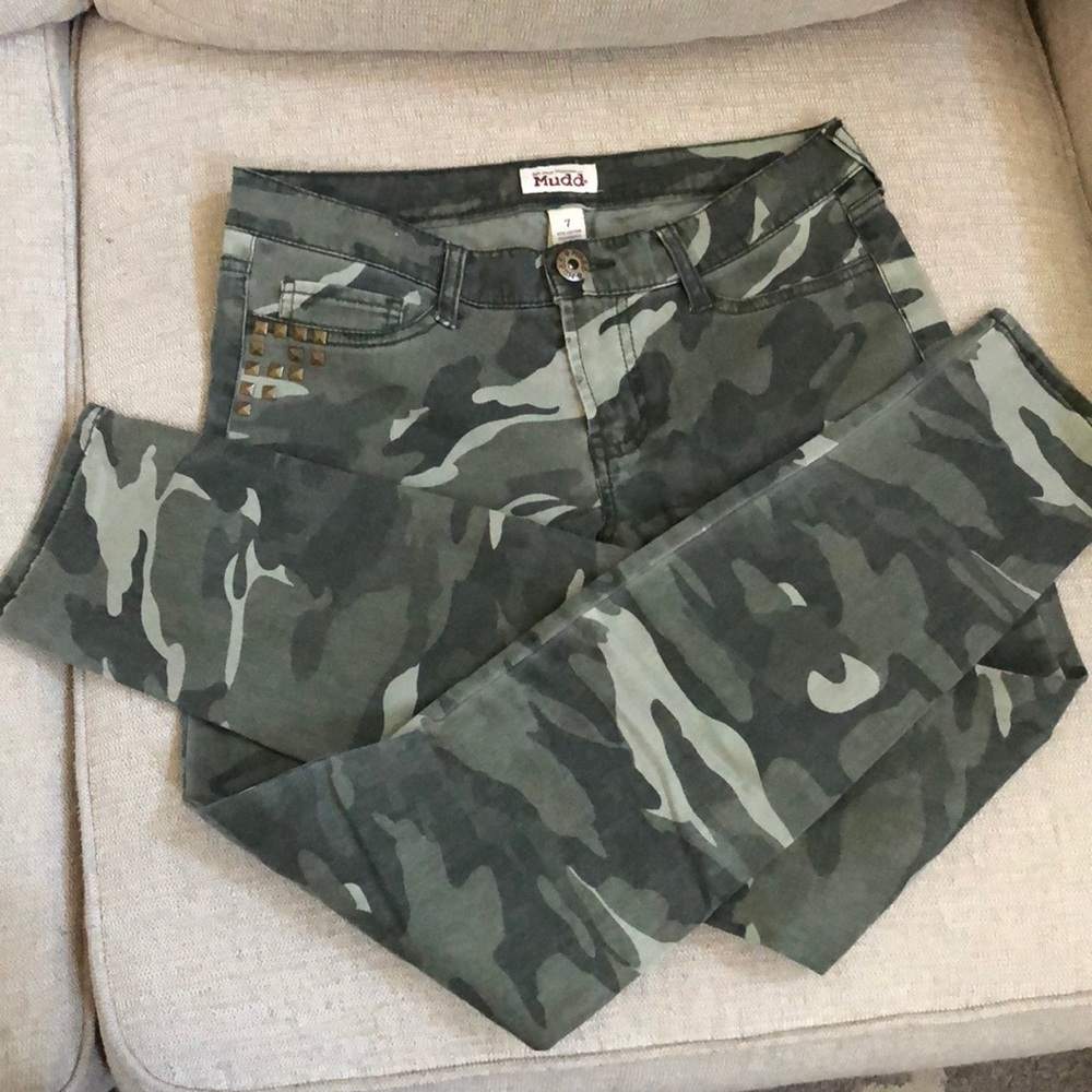 Mudd camouflage stretch pants sz 7